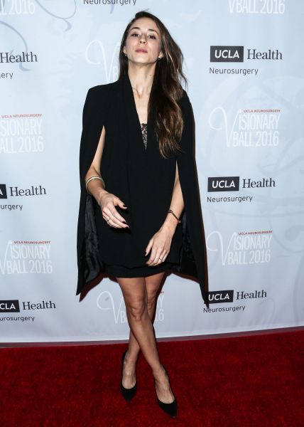 HQ
