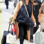 Filename=pretty-little-liars-nyc-hotel-exit-05.jpg
Filesize=217KiB
Dimensions=817x1222
Date added=Mar 19, 2014 pretty-little-liars-nyc-hotel-exit-05.jpg