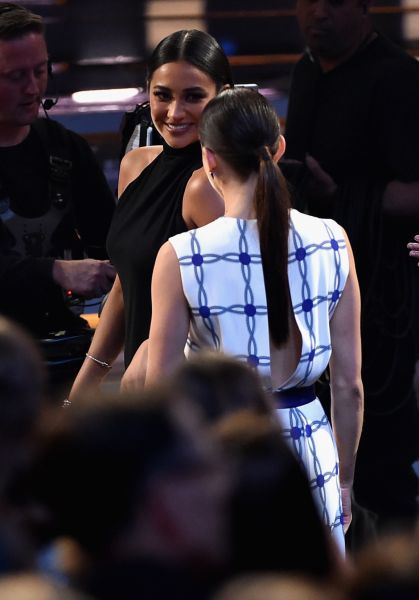 HQ
