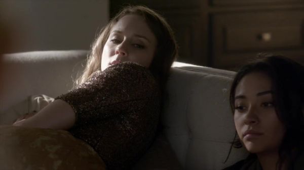 PLL_S04E01_720p_JACK_Up_DownloadSeriesHere_0265.jpg