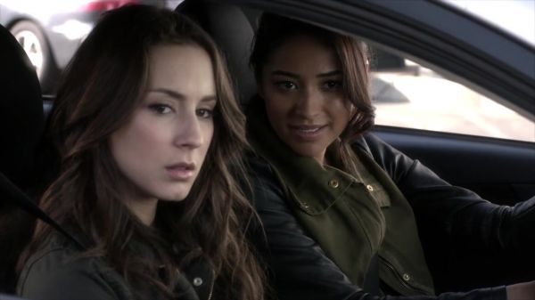 PLL_S04E01_720p_JACK_Up_DownloadSeriesHere_0369.jpg