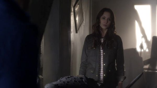 PLL_S04E01_720p_JACK_Up_DownloadSeriesHere_0882.jpg