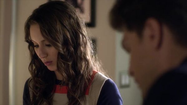 PLL_S04E01_720p_JACK_Up_DownloadSeriesHere_1214.jpg