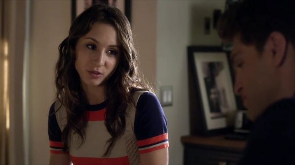 PLL_S04E01_720p_JACK_Up_DownloadSeriesHere_1233.jpg