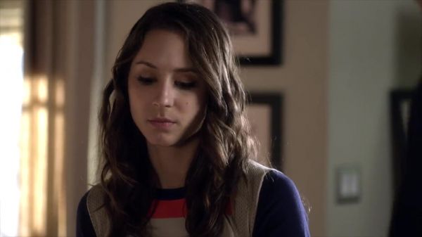 PLL_S04E01_720p_JACK_Up_DownloadSeriesHere_1274.jpg