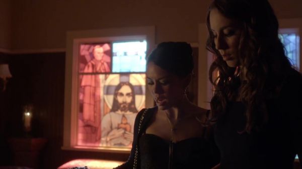 PLL_S04E01_720p_JACK_Up_DownloadSeriesHere_2172.jpg