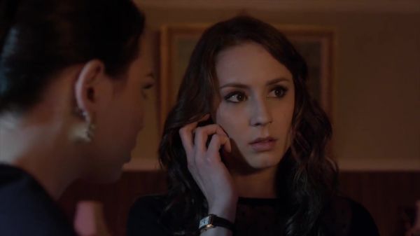 PLL_S04E01_720p_JACK_Up_DownloadSeriesHere_2211.jpg