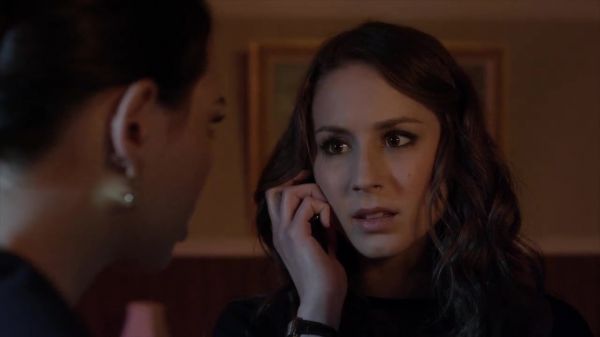 PLL_S04E01_720p_JACK_Up_DownloadSeriesHere_2213.jpg
