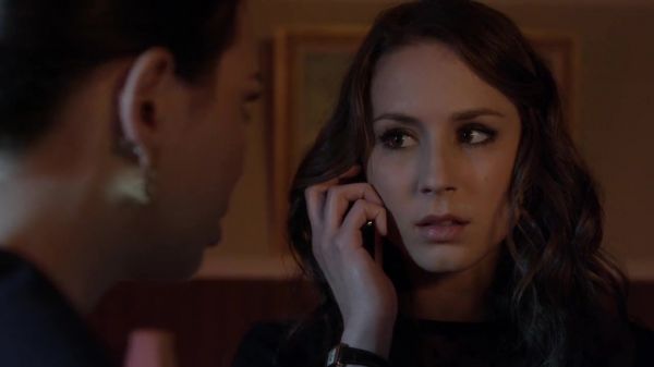 PLL_S04E01_720p_JACK_Up_DownloadSeriesHere_2218.jpg