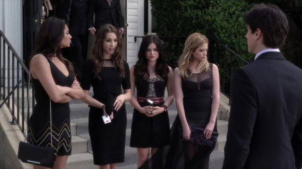 PLL_S04E01_720p_JACK_Up_DownloadSeriesHere_2484.jpg