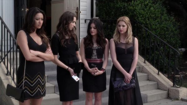 PLL_S04E01_720p_JACK_Up_DownloadSeriesHere_2517.jpg
