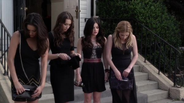 PLL_S04E01_720p_JACK_Up_DownloadSeriesHere_2519.jpg