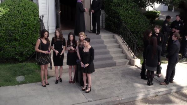 PLL_S04E01_720p_JACK_Up_DownloadSeriesHere_2559.jpg