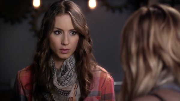 PLL_S04E02_720p_JACK_Up_DownloadSeriesHere_0128.jpg