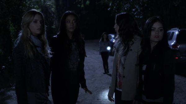 PLL_S04E02_720p_JACK_Up_DownloadSeriesHere_0193.jpg