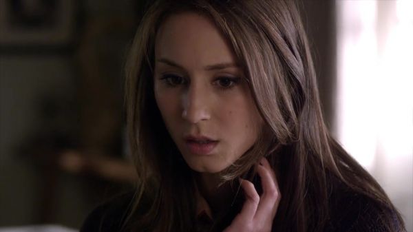 PLL_S04E02_720p_JACK_Up_DownloadSeriesHere_0492.jpg