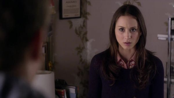 PLL_S04E02_720p_JACK_Up_DownloadSeriesHere_0687.jpg