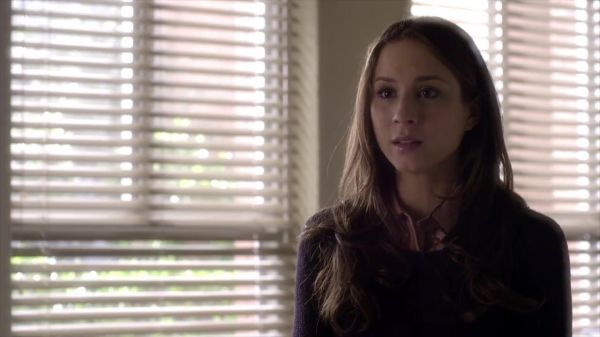 PLL_S04E02_720p_JACK_Up_DownloadSeriesHere_0771.jpg