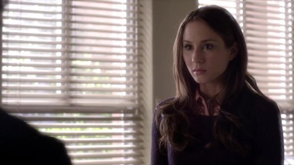 PLL_S04E02_720p_JACK_Up_DownloadSeriesHere_0807.jpg