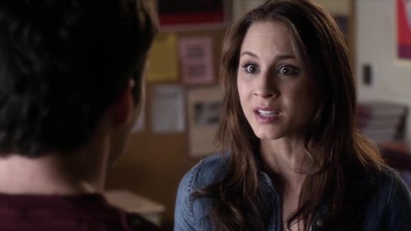 PLL_S04E02_720p_JACK_Up_DownloadSeriesHere_1212.jpg