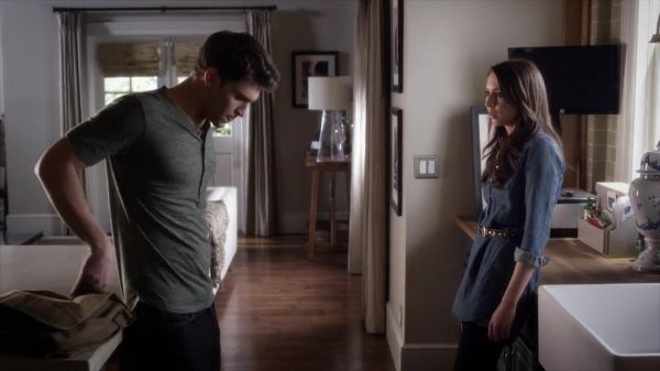 PLL_S04E02_720p_JACK_Up_DownloadSeriesHere_1699.jpg