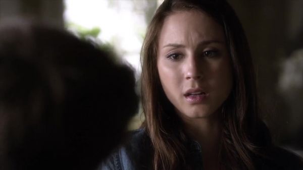 PLL_S04E02_720p_JACK_Up_DownloadSeriesHere_1882.jpg