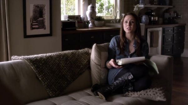 PLL_S04E02_720p_JACK_Up_DownloadSeriesHere_1901.jpg