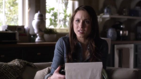 PLL_S04E02_720p_JACK_Up_DownloadSeriesHere_1908.jpg