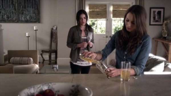 PLL_S04E02_720p_JACK_Up_DownloadSeriesHere_2067.jpg
