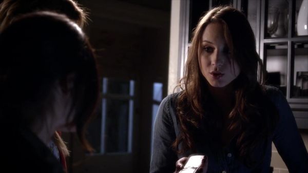 PLL_S04E02_720p_JACK_Up_DownloadSeriesHere_2486.jpg
