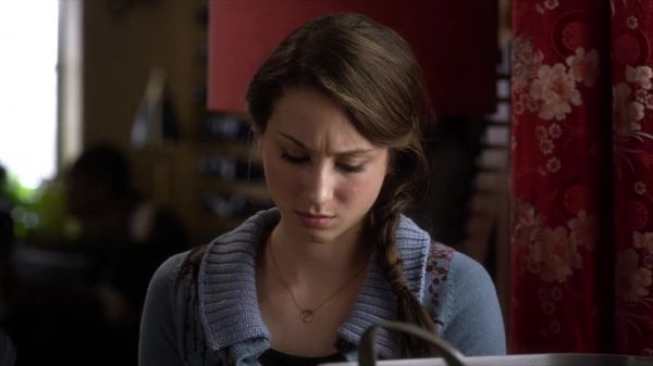 PLL_S04E03_720p_JACK_Up_DownloadSeriesHere_0221.jpg