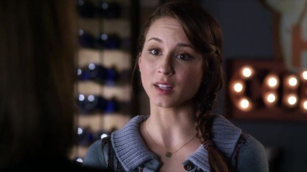 PLL_S04E03_720p_JACK_Up_DownloadSeriesHere_0269.jpg