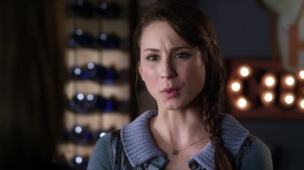 PLL_S04E03_720p_JACK_Up_DownloadSeriesHere_0274.jpg