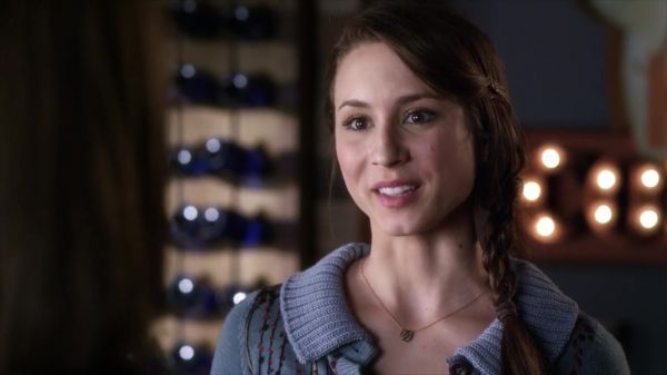 PLL_S04E03_720p_JACK_Up_DownloadSeriesHere_0285.jpg