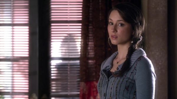 PLL_S04E03_720p_JACK_Up_DownloadSeriesHere_0305.jpg