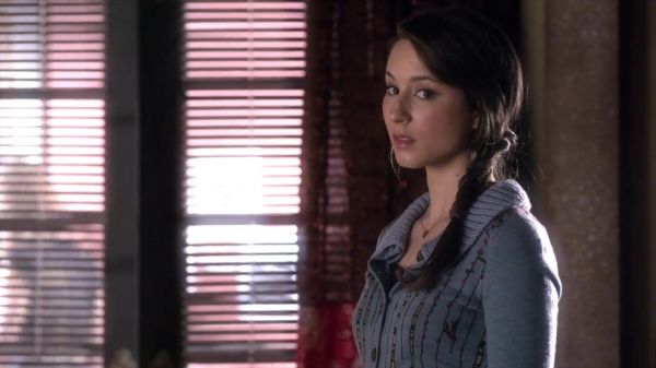 PLL_S04E03_720p_JACK_Up_DownloadSeriesHere_0306.jpg