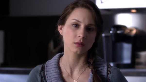 PLL_S04E03_720p_JACK_Up_DownloadSeriesHere_0517.jpg