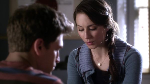 PLL_S04E03_720p_JACK_Up_DownloadSeriesHere_0540.jpg