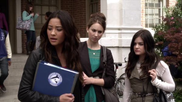 PLL_S04E03_720p_JACK_Up_DownloadSeriesHere_0946.jpg