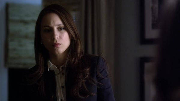 PLL_S04E04_720p_JACK_Up_DownloadSeriesHere_2530.jpg