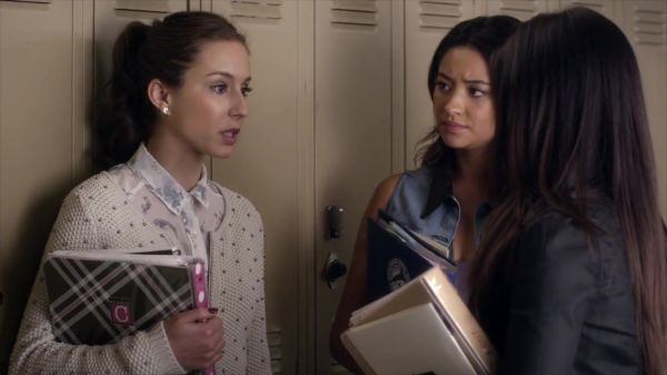 PLL_S04E05_720p_JACK_Up_DownloadSeriesHere_0429.jpg