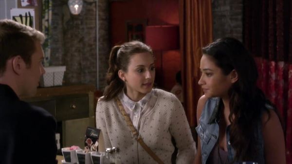 PLL_S04E05_720p_JACK_Up_DownloadSeriesHere_0862.jpg