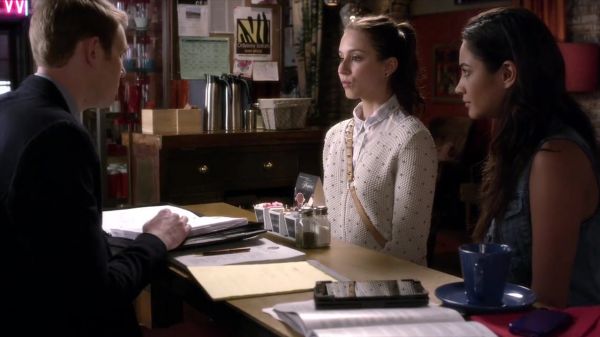 PLL_S04E05_720p_JACK_Up_DownloadSeriesHere_0885.jpg