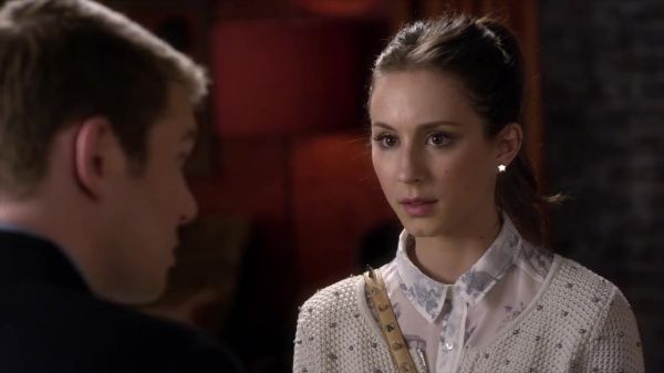 PLL_S04E05_720p_JACK_Up_DownloadSeriesHere_0897.jpg