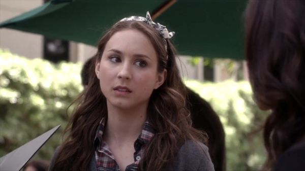 PLL_S04E05_720p_JACK_Up_DownloadSeriesHere_1300.jpg