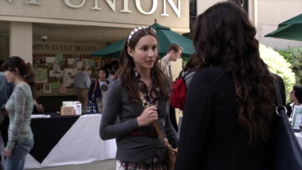 PLL_S04E05_720p_JACK_Up_DownloadSeriesHere_1324.jpg