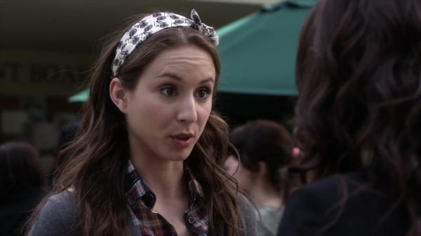 PLL_S04E05_720p_JACK_Up_DownloadSeriesHere_1327.jpg