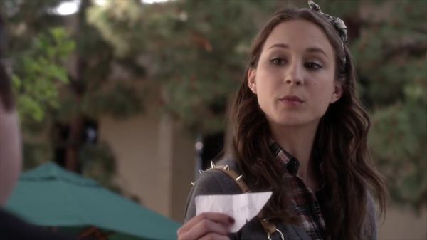 PLL_S04E05_720p_JACK_Up_DownloadSeriesHere_1577.jpg