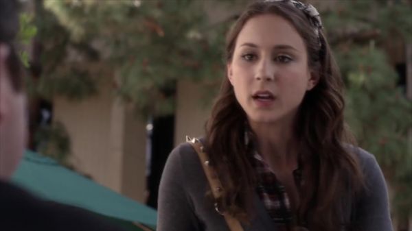 PLL_S04E05_720p_JACK_Up_DownloadSeriesHere_1580.jpg