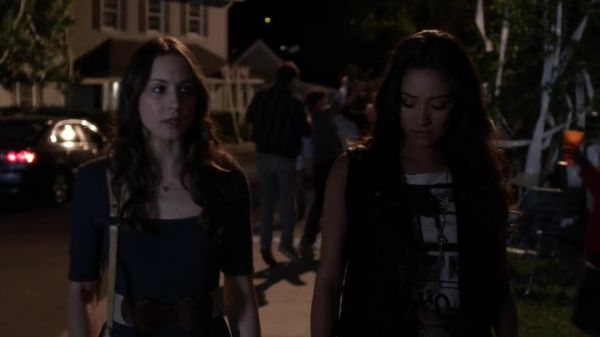 PLL_S04E05_720p_JACK_Up_DownloadSeriesHere_1681.jpg